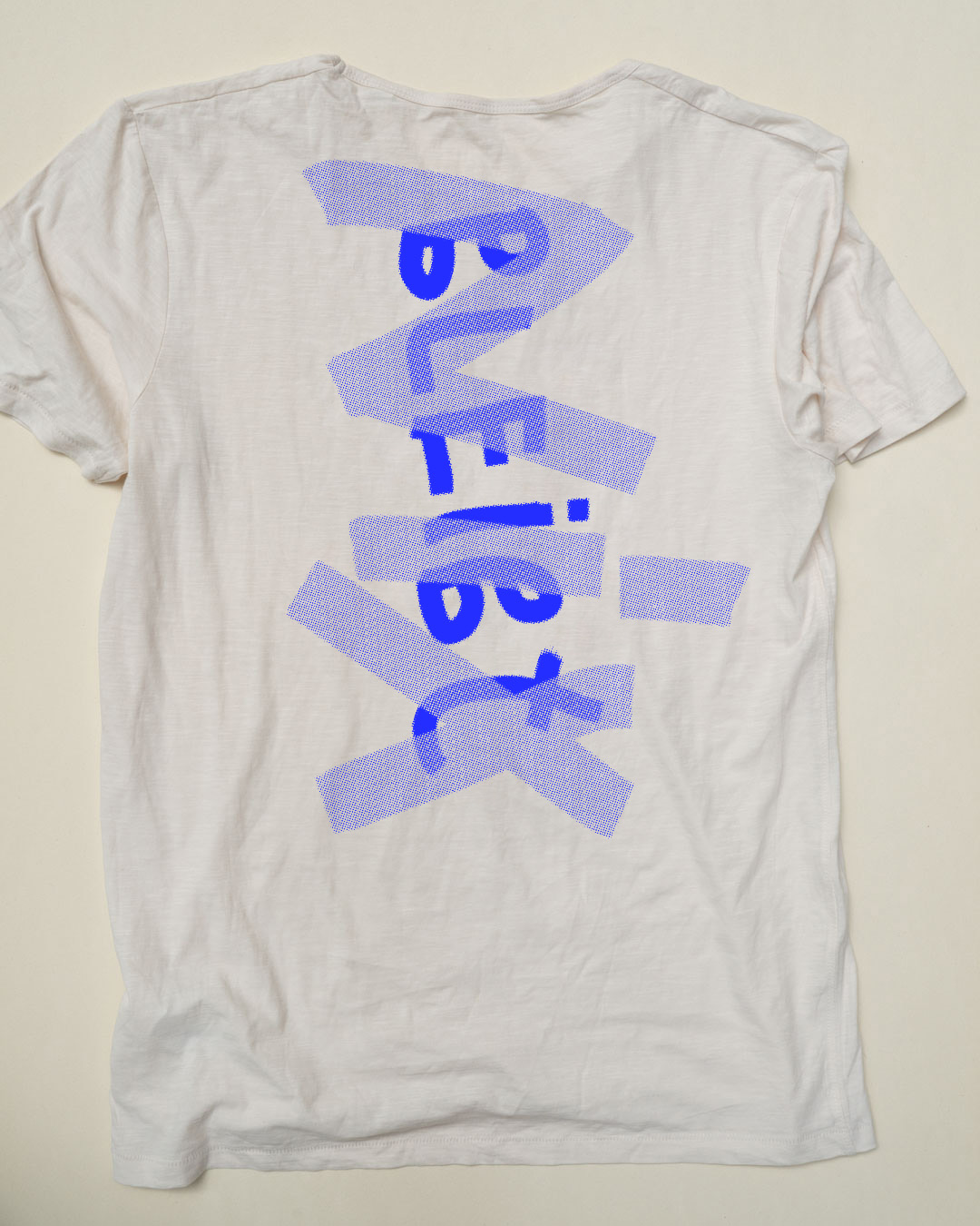 nix bleibt — handprinted wearable art by Mascha Rodigina, Cologne